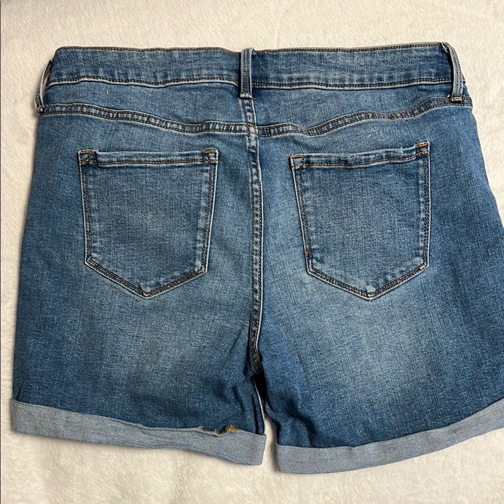Old Navy Blue Jean Shorts with Vintage Fade - Picture 8 of 8